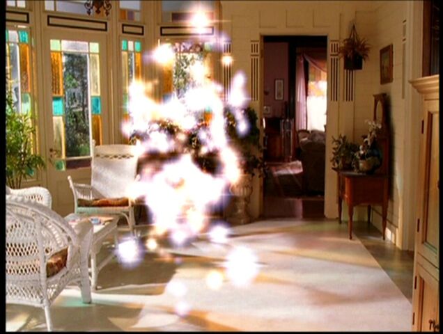 File:1000px-Charmed720 191-1-.jpg