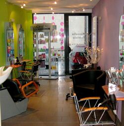 Nathalie-coiffure-salon-cherisy.jpg