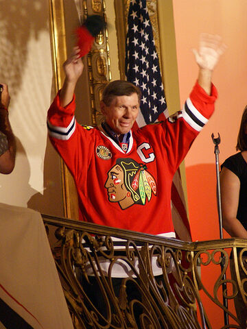 File:StanMikita.jpg