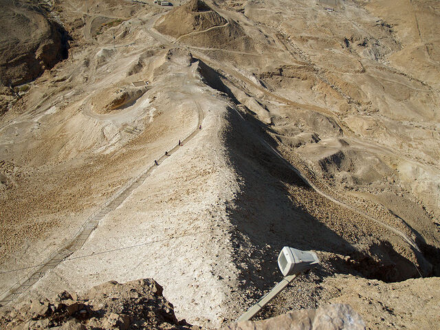 File:Masada Roman Ramp by David Shankbone.jpg