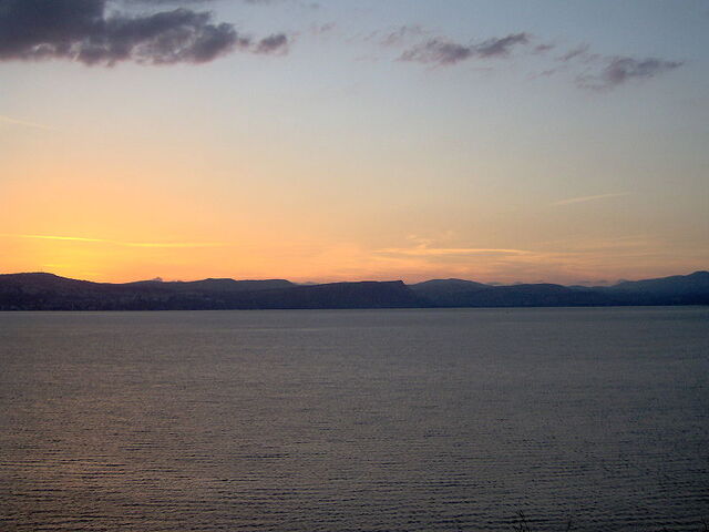 File:Kineret-sunset.jpg