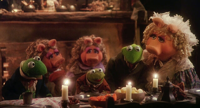 File:MCC-Screengrabs-Family-a.jpg