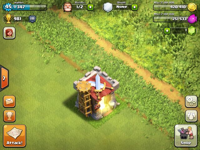 File:Barrack + Clan Castle.jpg