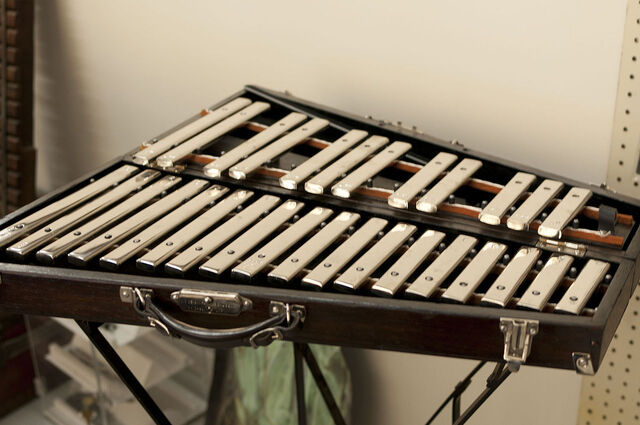 File:Glockenspiel.jpg