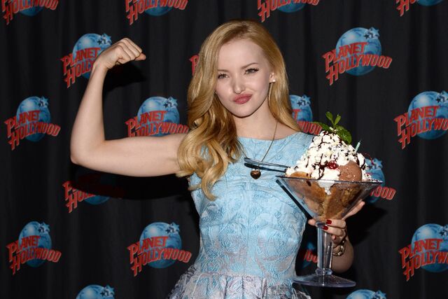 File:Dove-Cameron-14.jpg