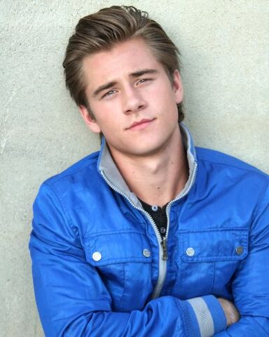 File:Luke Benward- 1357923022.jpg