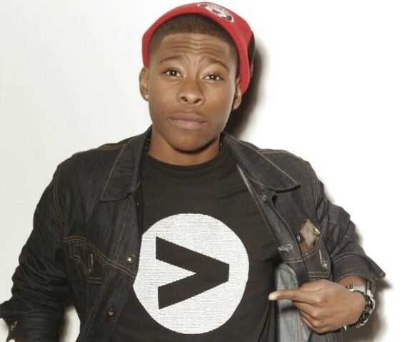 File:TD CarlonJeffery Instagram 0.jpg
