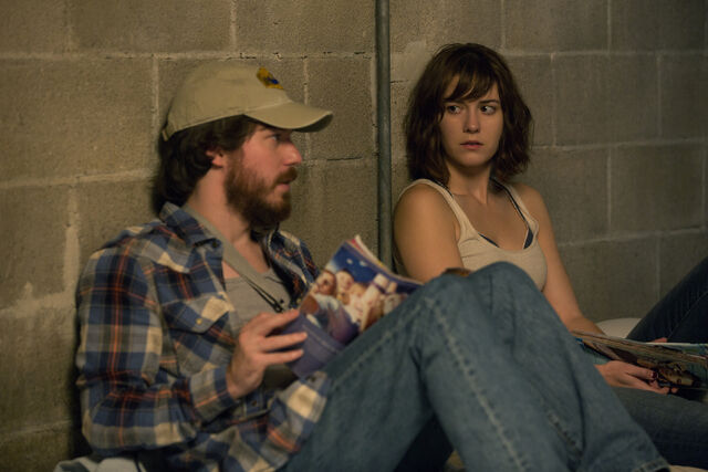 File:10 Cloverfield Lane promo 007.jpg
