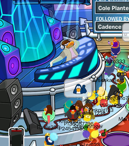 File:DJ-pup-mainstage.jpg