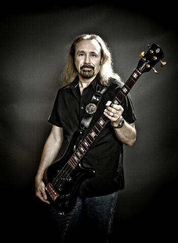 File:Ian Hill.jpg