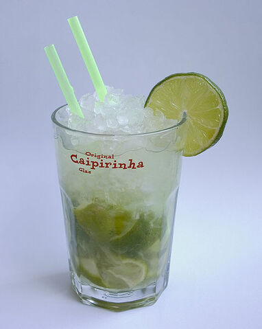 Datei:Cocktail Caipirinha raw.jpg