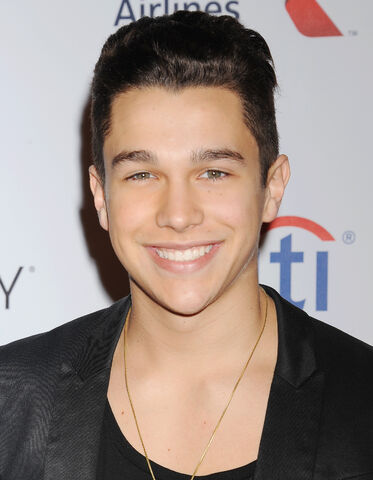 File:Austin Mahone- hair crazy.jpg