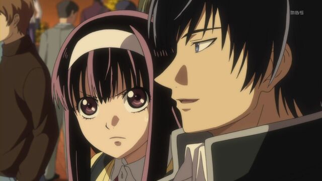 Fichier:Sakura écoutant.jpg