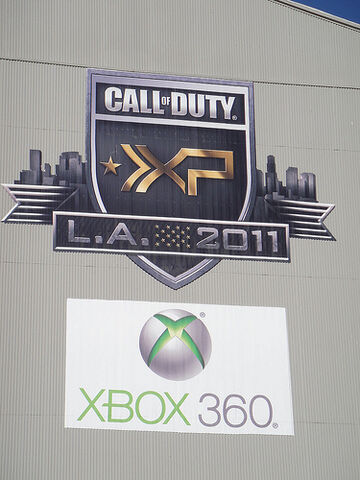 File:Call of Duty XP 2011 - XP and Xbox 360 logos.jpg