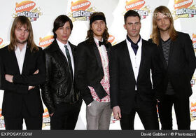 Maroon-5-nickelodeons-20th-annual-kids-choice-awards-NXA0VZ.jpg