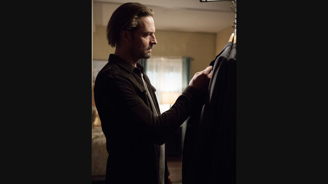 File:Colony-205-Gallery-24-1920x1080.jpg