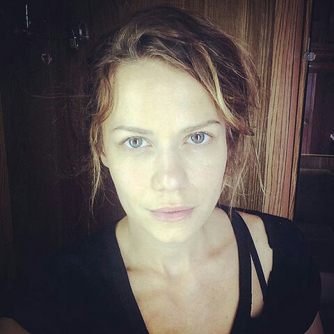File:Joylenz-1484119813482.jpg