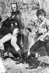 Batwoman and robin (1972)