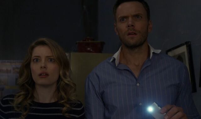 File:S05E13-Jeff and Britta flashlight.jpg