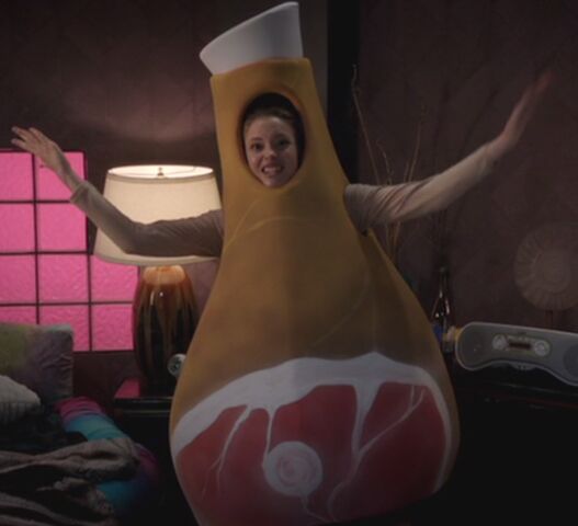 File:S04E02-Britta Ham Costume.jpg
