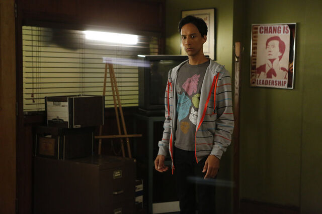File:4x13 Promotional photo 16.jpg