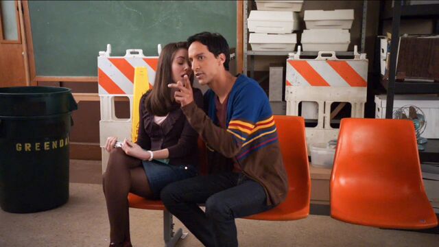 File:1x17 Annie and Abed7.jpg