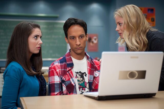 File:3X1 Promopic15.jpg