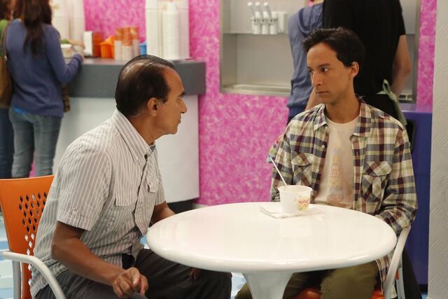 File:4x12 Promopic18.jpg