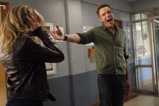 File:3x10 Promotional photo 15.jpg