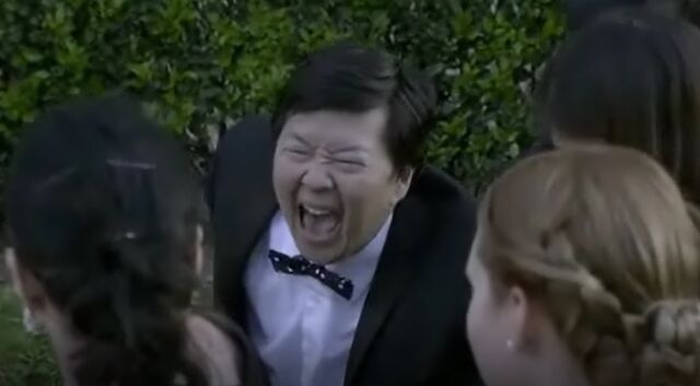 File:S06E12-Chang chair breaks.jpg