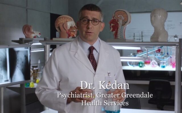 File:S04E06-Ken Kedan in lab.jpg