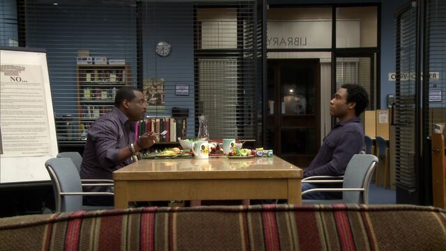 File:2X16-Troy and LeVar eating dinner.jpg