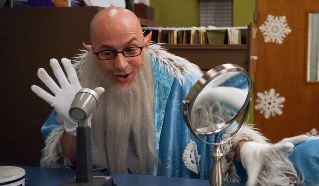 File:S01E12-Pelton Mr Winter announcing.jpg