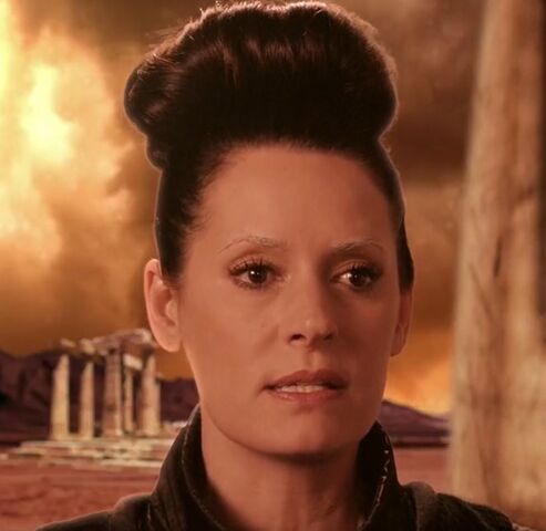 File:S06E10-Space Elder Frankie.jpg
