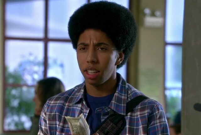 File:S06E01-Dave.jpg