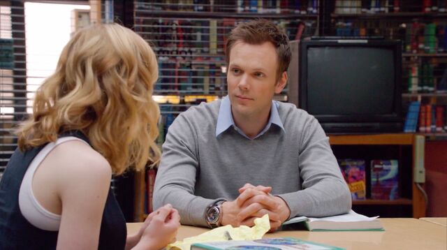 File:1x1 Britta and Jeff talking1.jpg