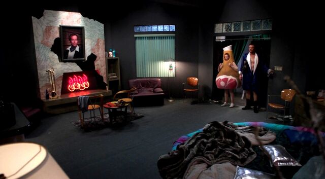 File:Mansion Pierces room.jpg