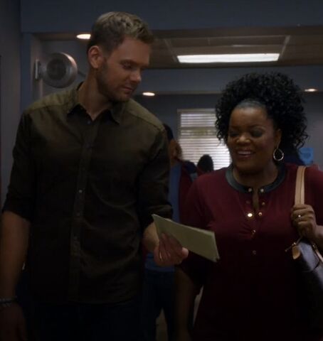 File:S05E08-Shirley and Jeff announcement.jpg