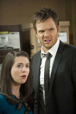 File:2x17 Promotional photo 24.jpg