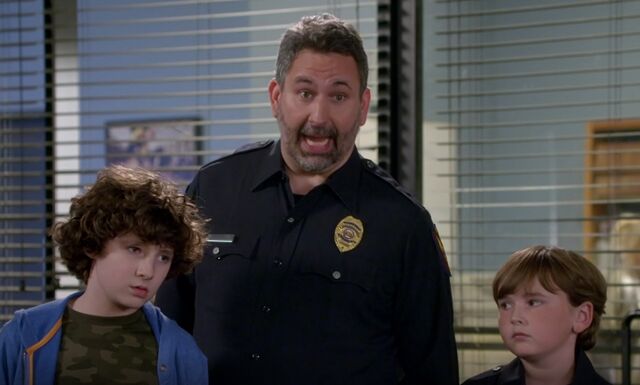 File:S06E06-Cackowski, Warburton and Ryan.jpg