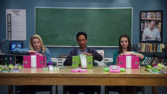 File:2X22 Lady Miss Lady2.jpg