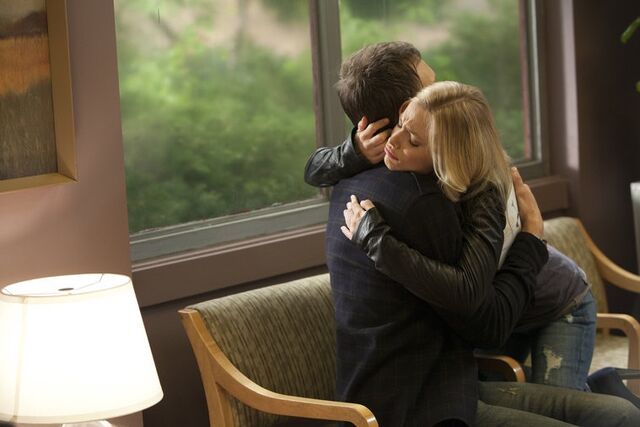 File:2x16 Promotional photo 15.jpg
