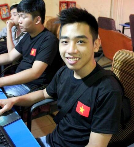 Tập tin:Caster Tuan Tien Ty.jpg
