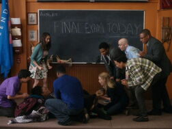 2x22-Chang Annie Shirley Andre Ben Britta Troy Abed Dean Pelton Reporter