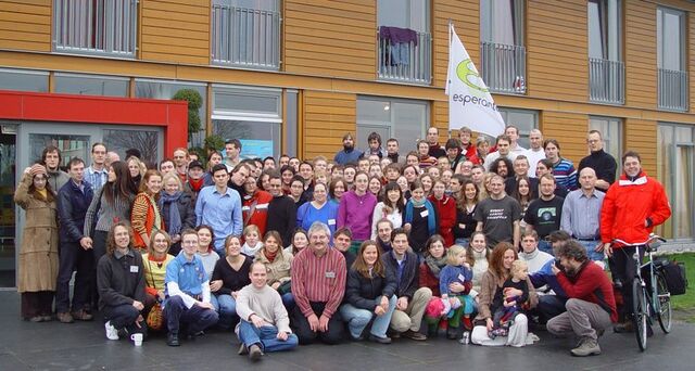 Ficheiro:800px-IS 2005-2006 - Xanten - grupfoto.jpg