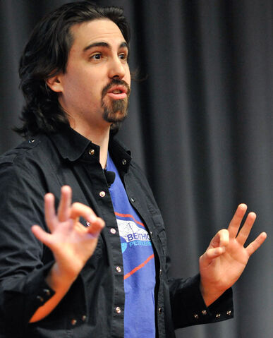 File:Bear mccreary.jpg
