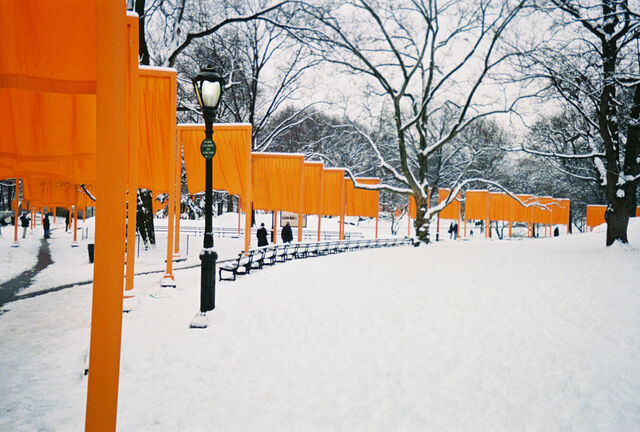 Fichier:The+Gates+west+entrance-8826.jpg