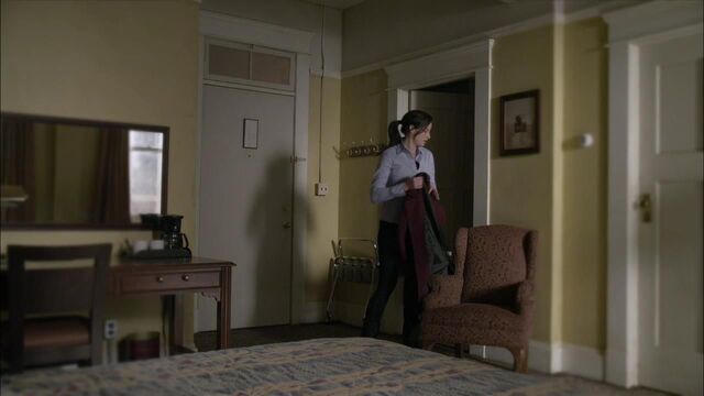 File:1x02 apartment.jpg