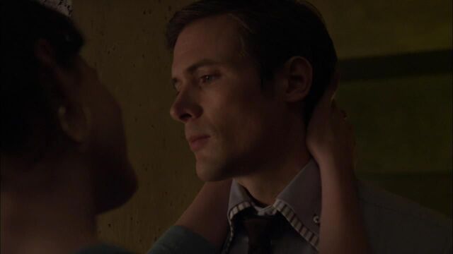 File:1x02 lying.jpg