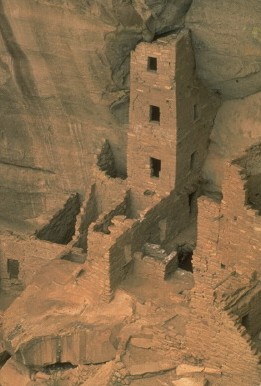 Ksut'Stsunuuki Pueblo Tower
